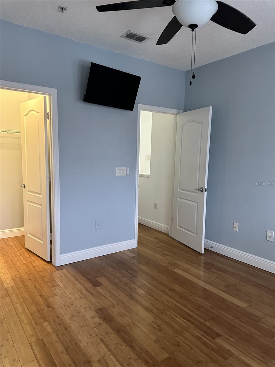 Listing photo id 20 for 12031 Villanova Drive 110