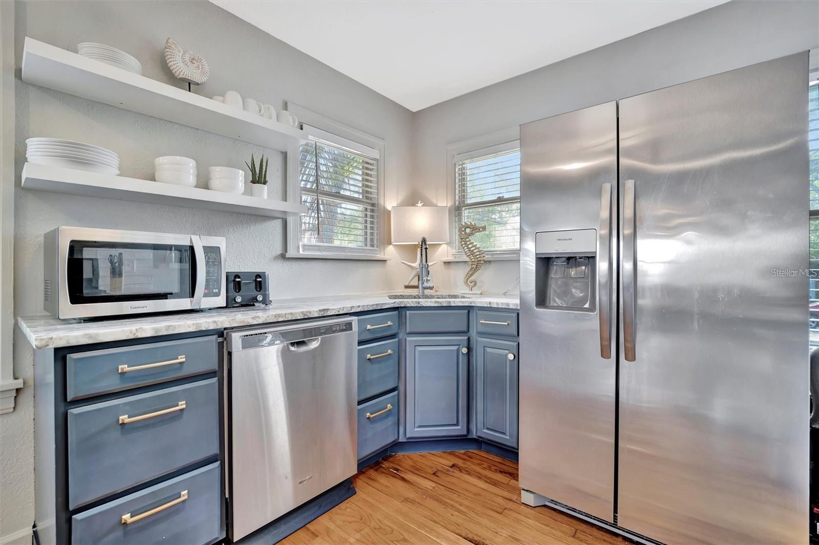 Image 10 of 80 For 421 11th Avenue Ne