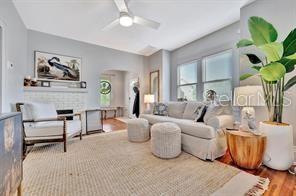 Image 33 of 80 For 421 11th Avenue Ne