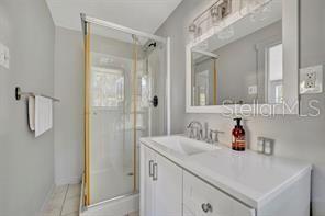 Image 75 of 80 For 421 11th Avenue Ne