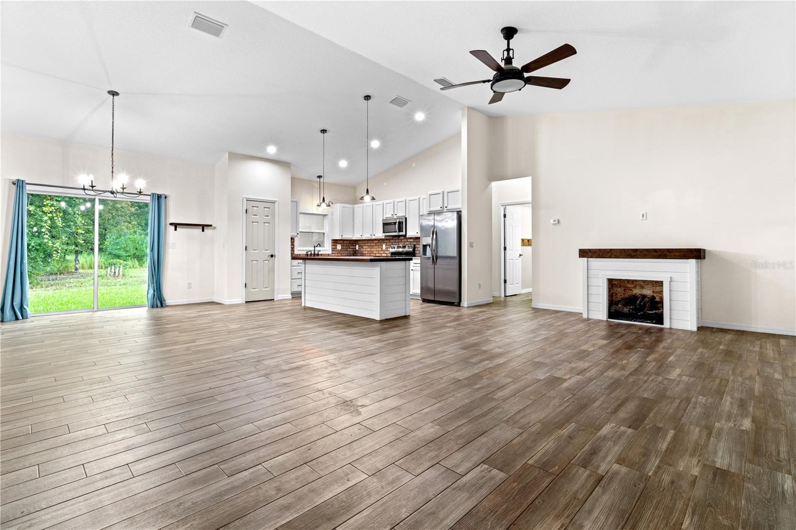Image 15 of 48 For 11320 Salome Street
