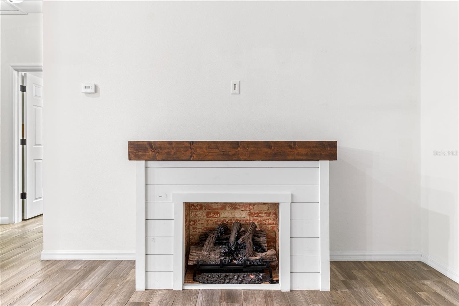 Image 9 of 48 For 11320 Salome Street