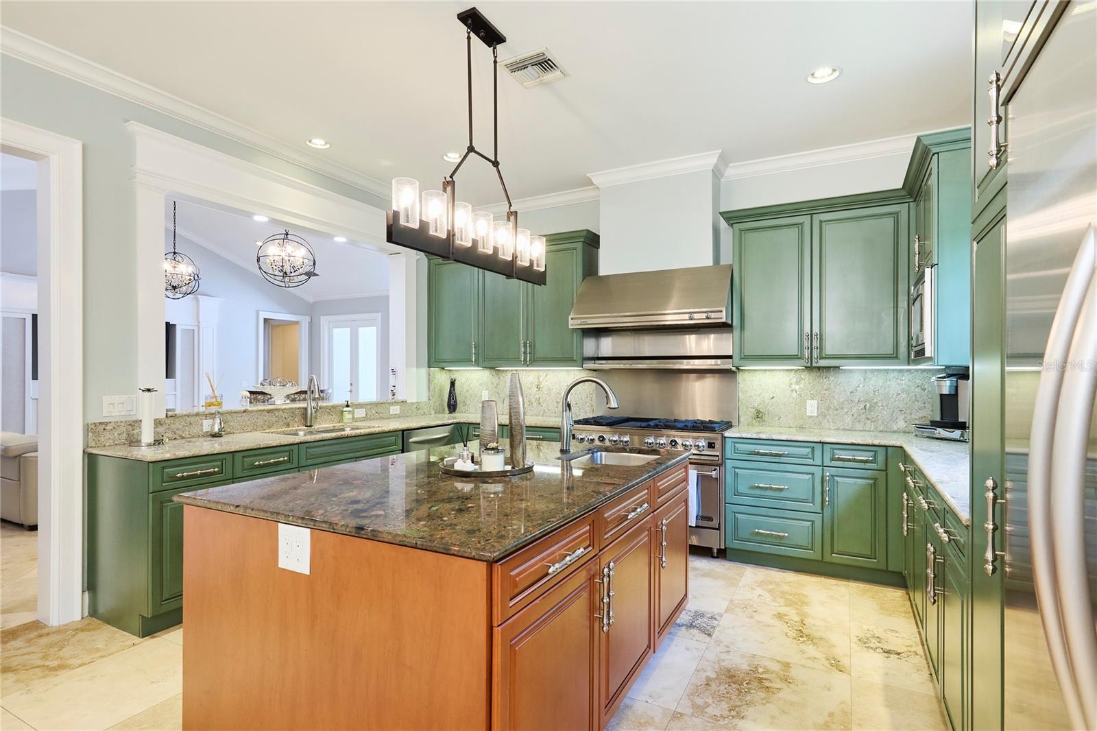 Image 10 of 49 For 3517 San Miguel Street N