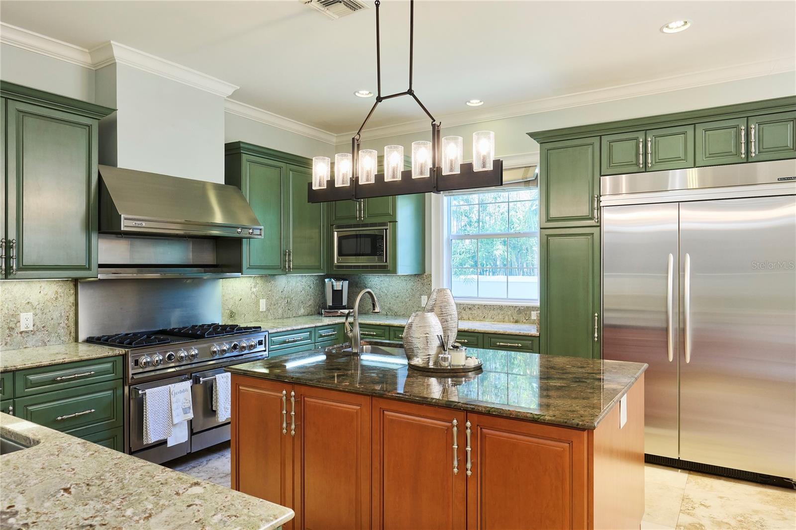 Image 11 of 49 For 3517 San Miguel Street N