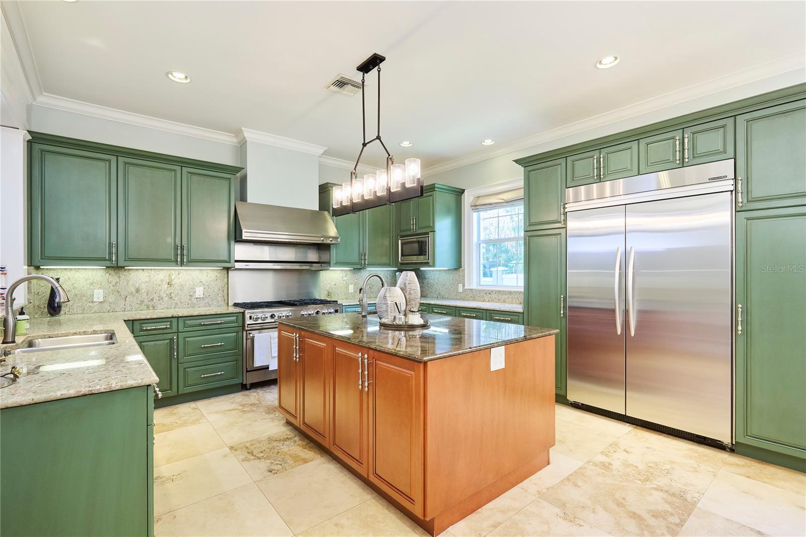 Image 9 of 49 For 3517 San Miguel Street N