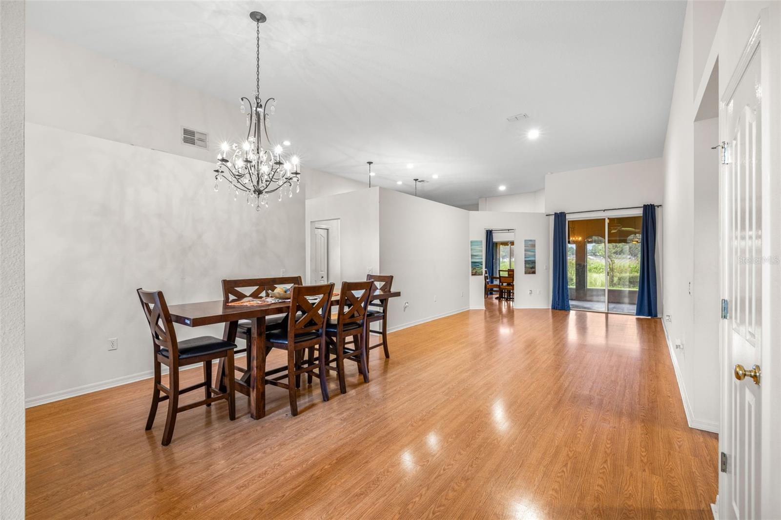 Image 4 of 25 For 16521 Lake Heather Drive