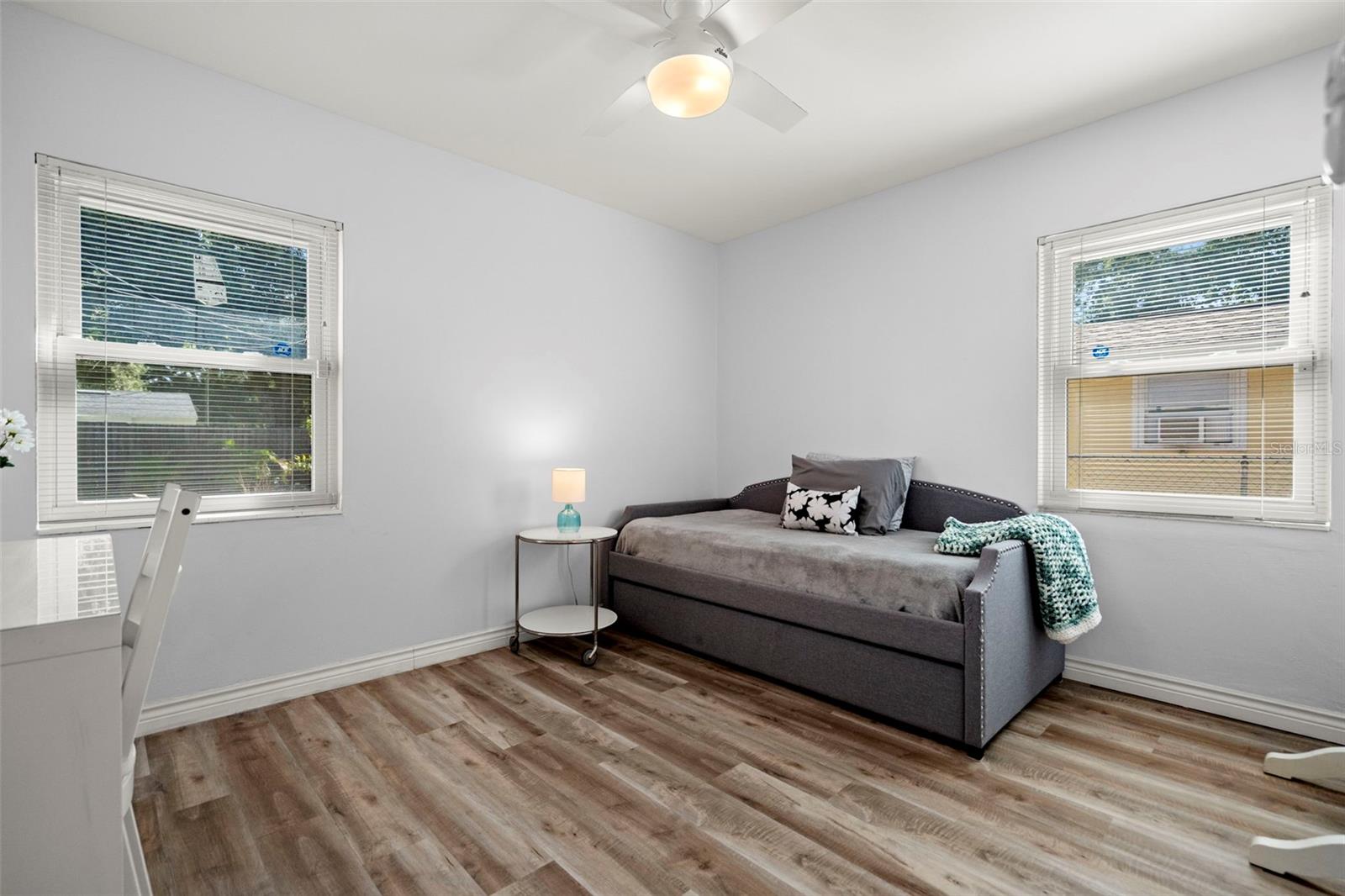 Image 16 of 30 For 1117 Tyrone Boulevard N