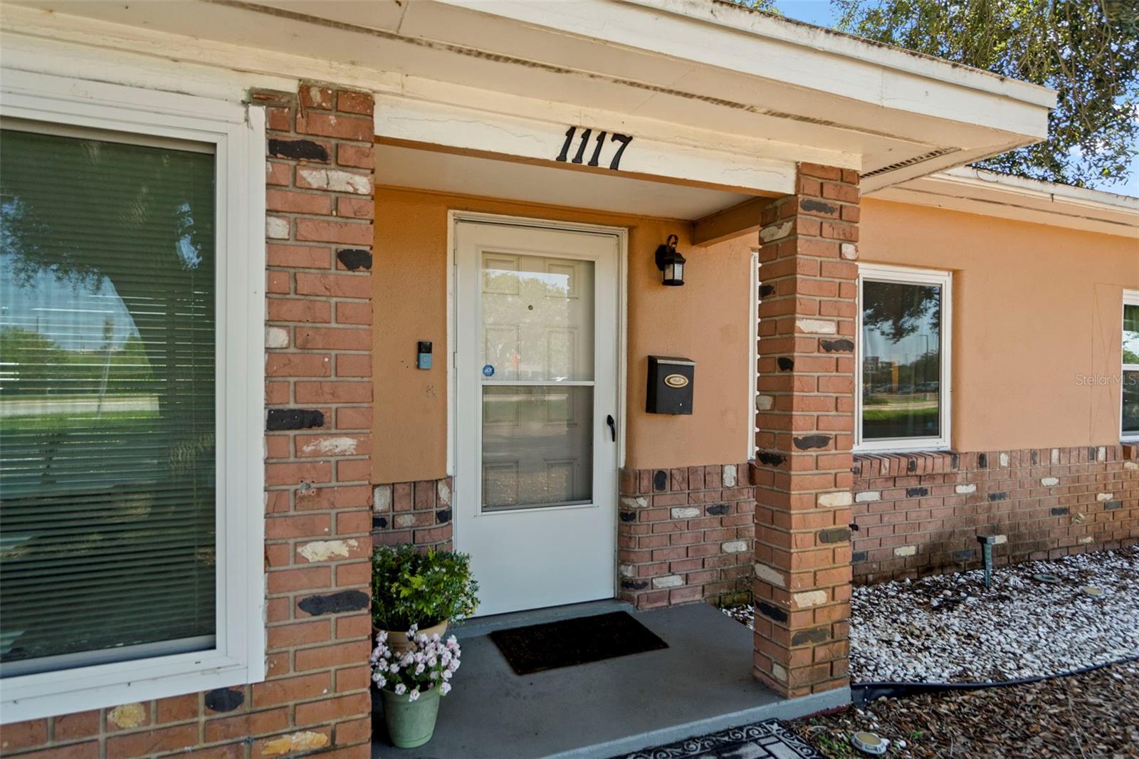 Image 4 of 30 For 1117 Tyrone Boulevard N