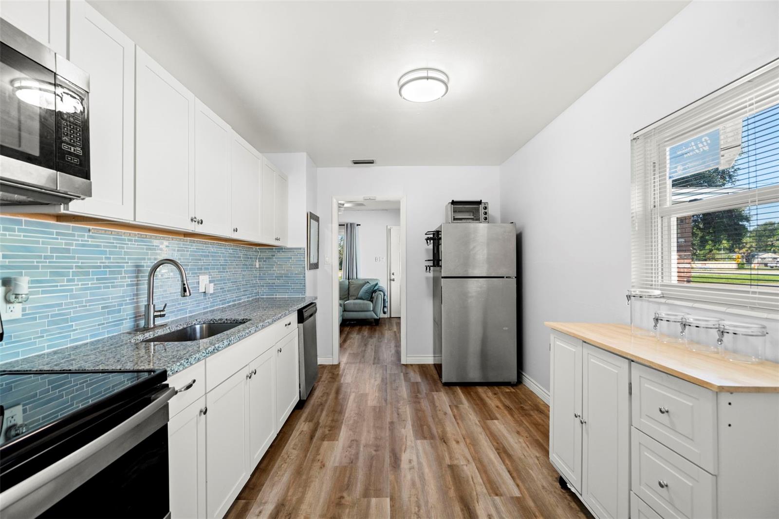 Image 9 of 30 For 1117 Tyrone Boulevard N