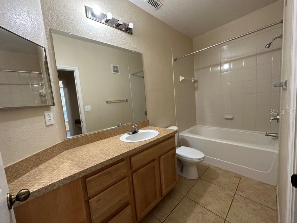 Image 14 of 26 For 10125 Courtney Palms Boulevard 303