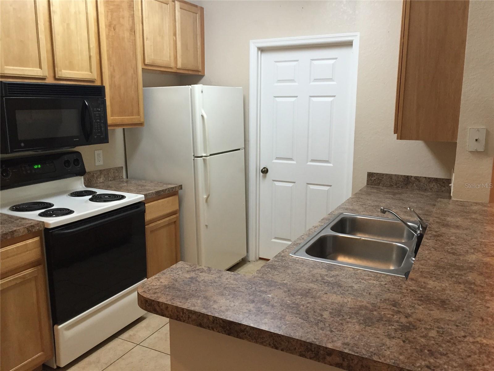 Image 8 of 26 For 10125 Courtney Palms Boulevard 303