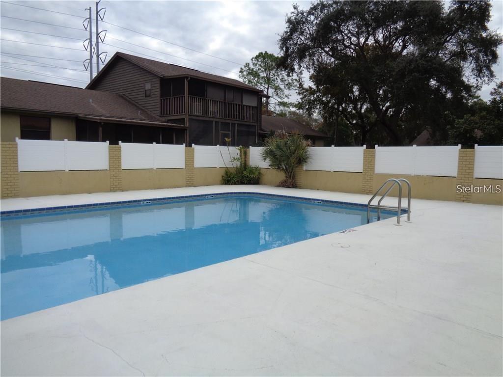 Listing photo id 15 for 501 Curlew Place 501