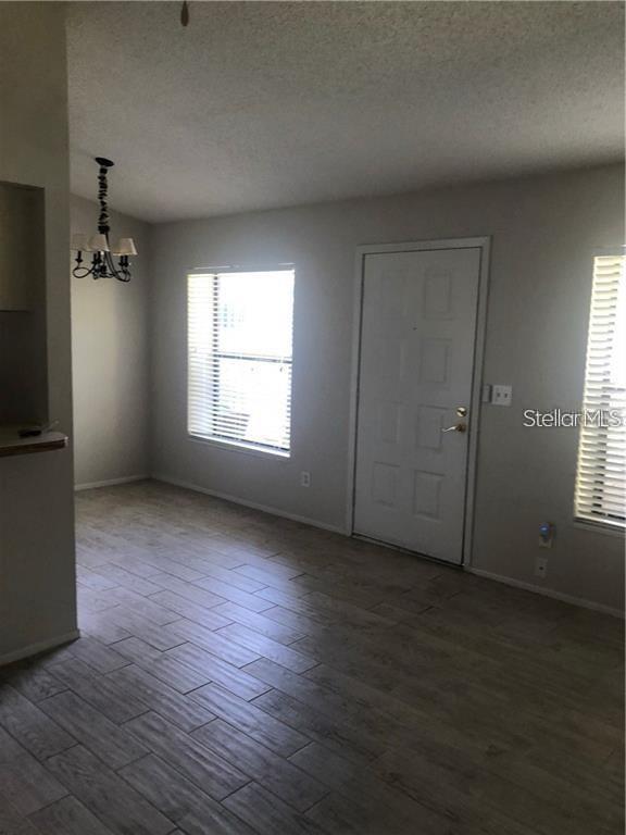 Listing photo id 5 for 501 Curlew Place 501