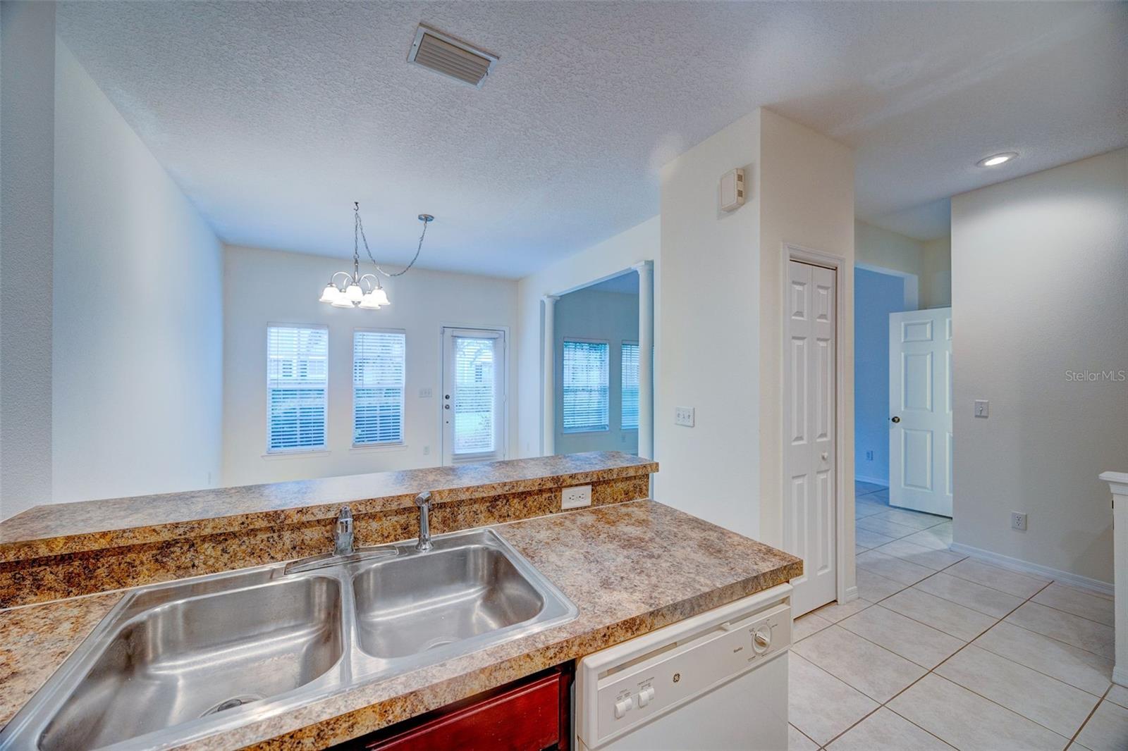Image 14 of 38 For 10072 Old Haven Way