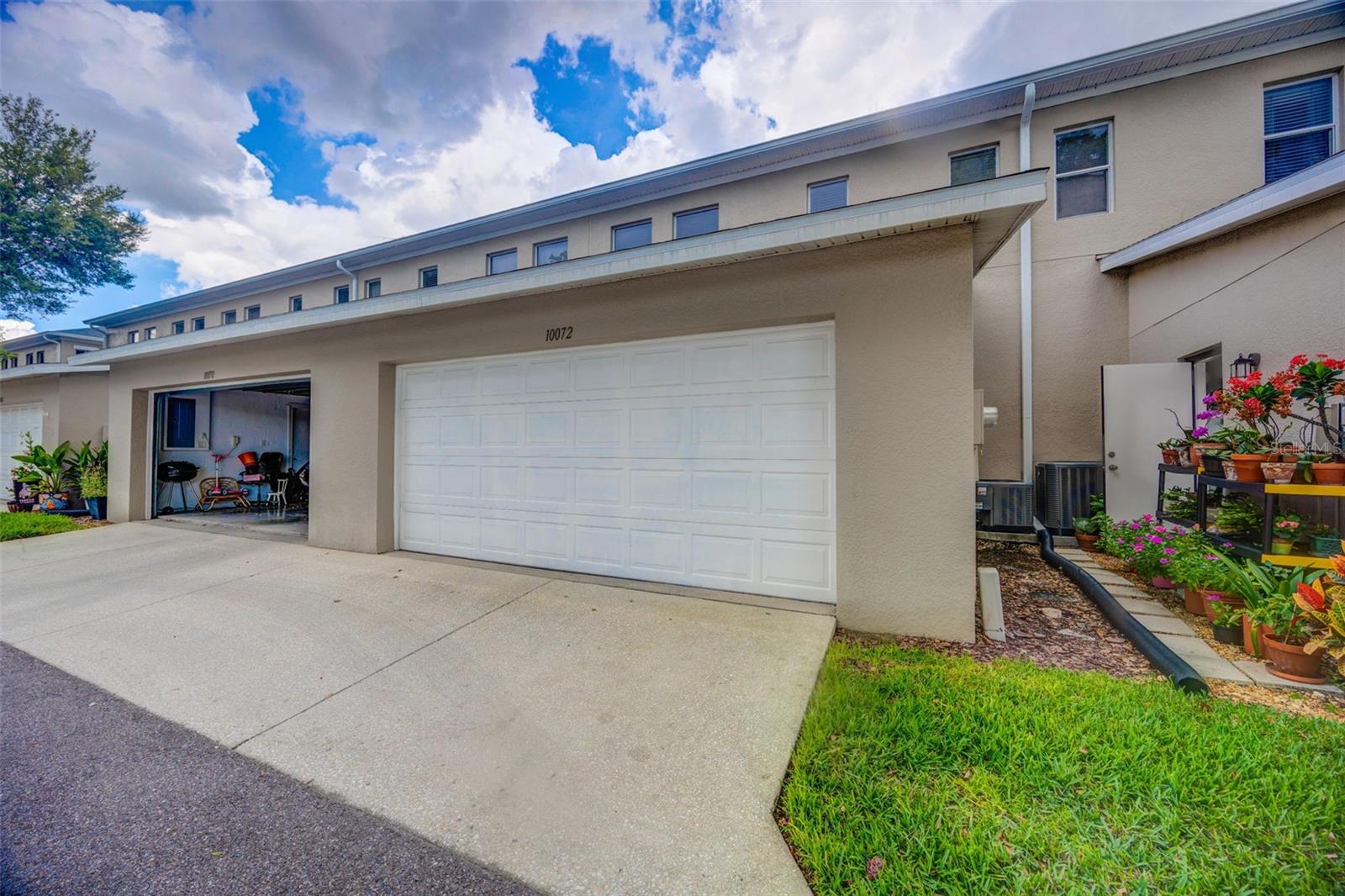 Image 4 of 38 For 10072 Old Haven Way