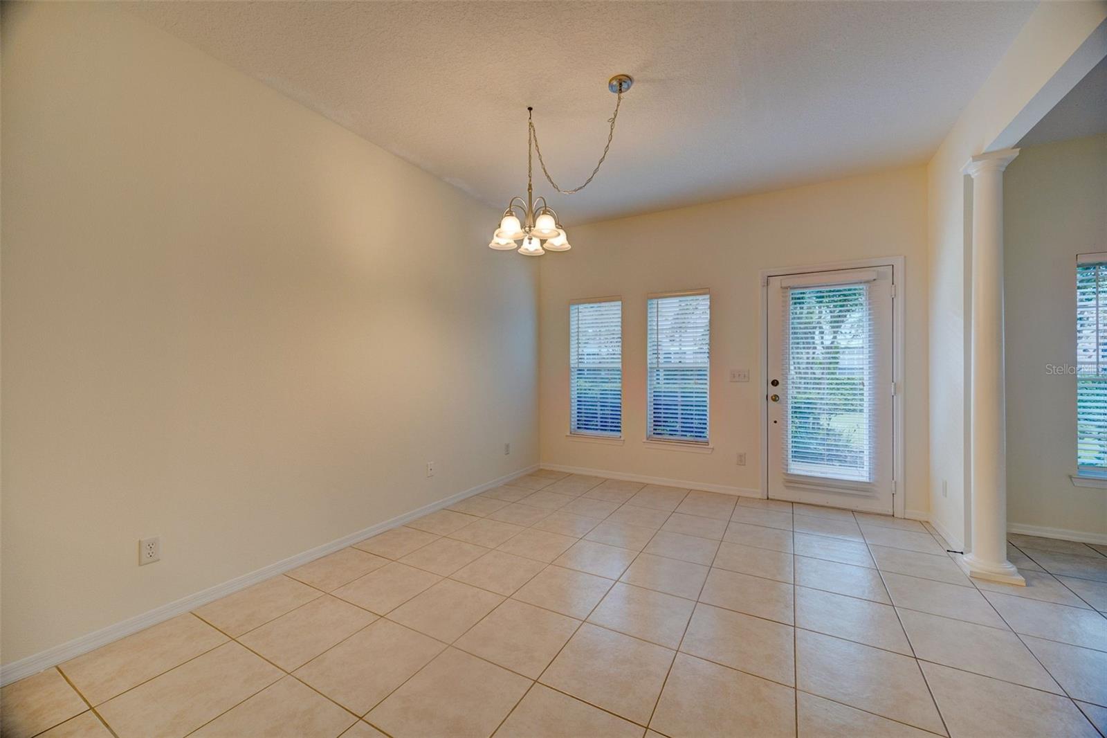 Image 7 of 38 For 10072 Old Haven Way