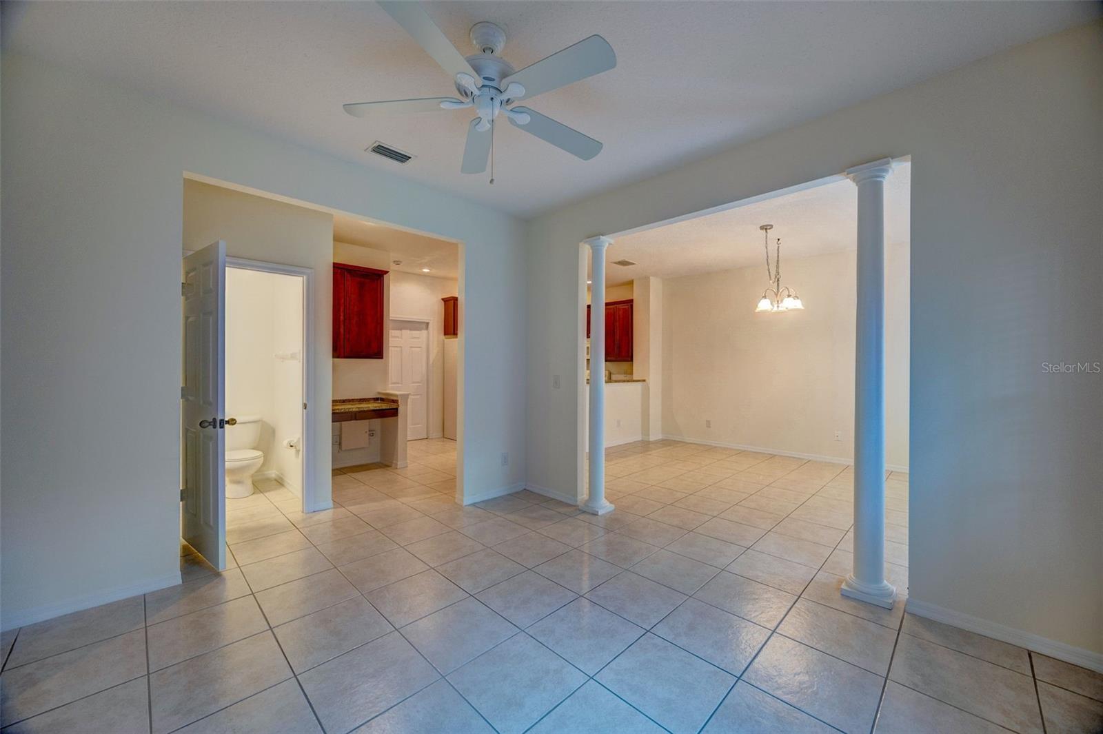 Image 9 of 38 For 10072 Old Haven Way