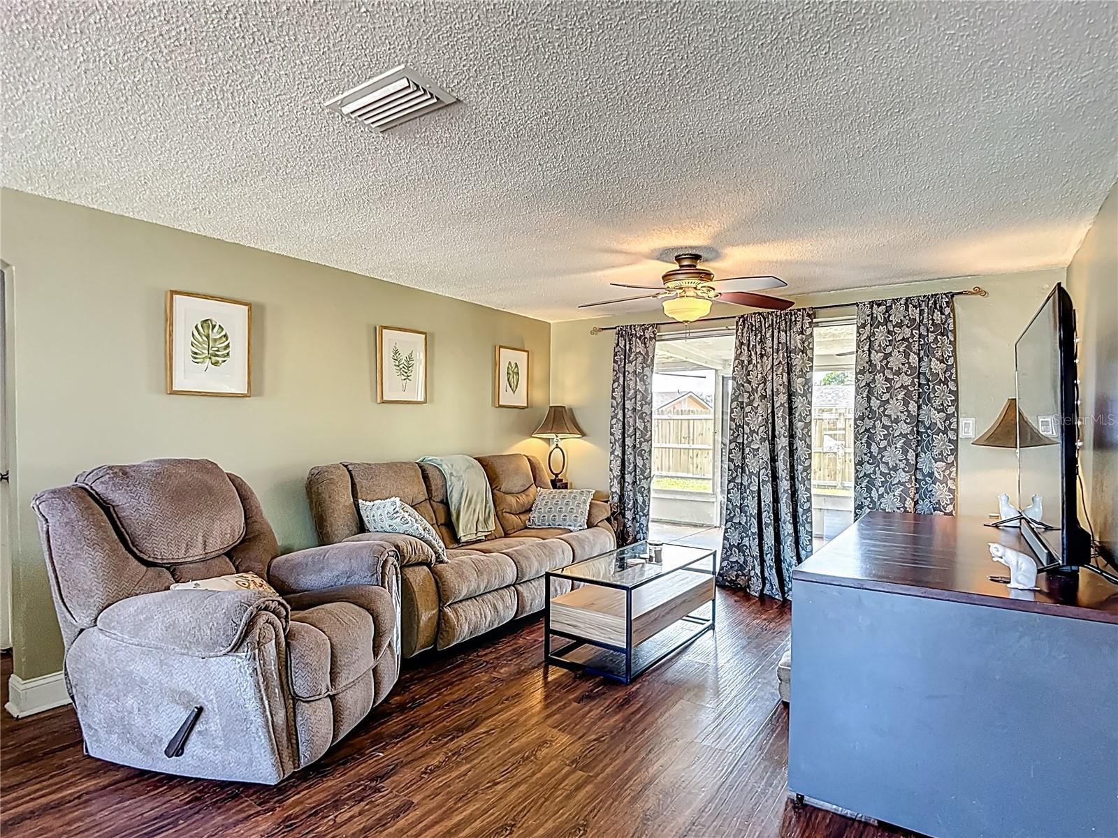 Image 5 of 55 For 7334 Brentwood Drive