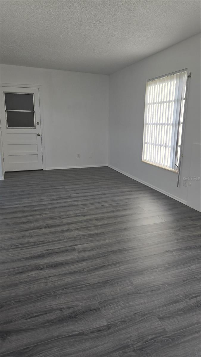 Image 11 of 12 For 2429 Ecuadorian Way 63