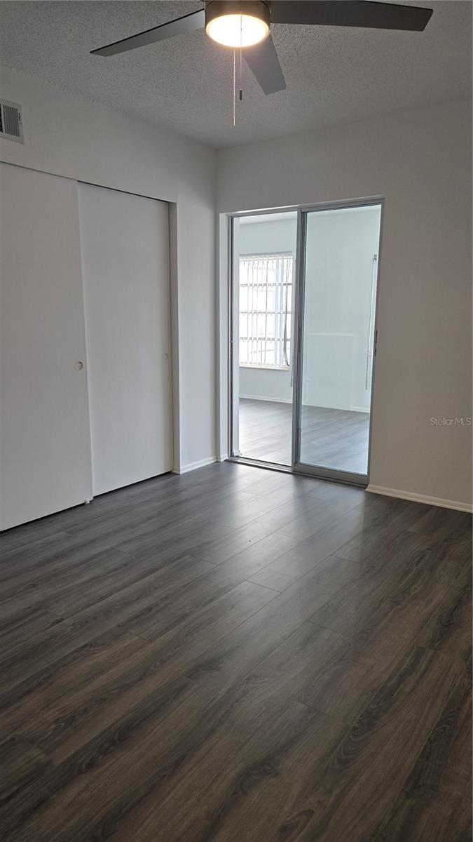 Image 9 of 12 For 2429 Ecuadorian Way 63