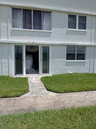 Listing photo id 6 for 4880 Locust Street Ne 127