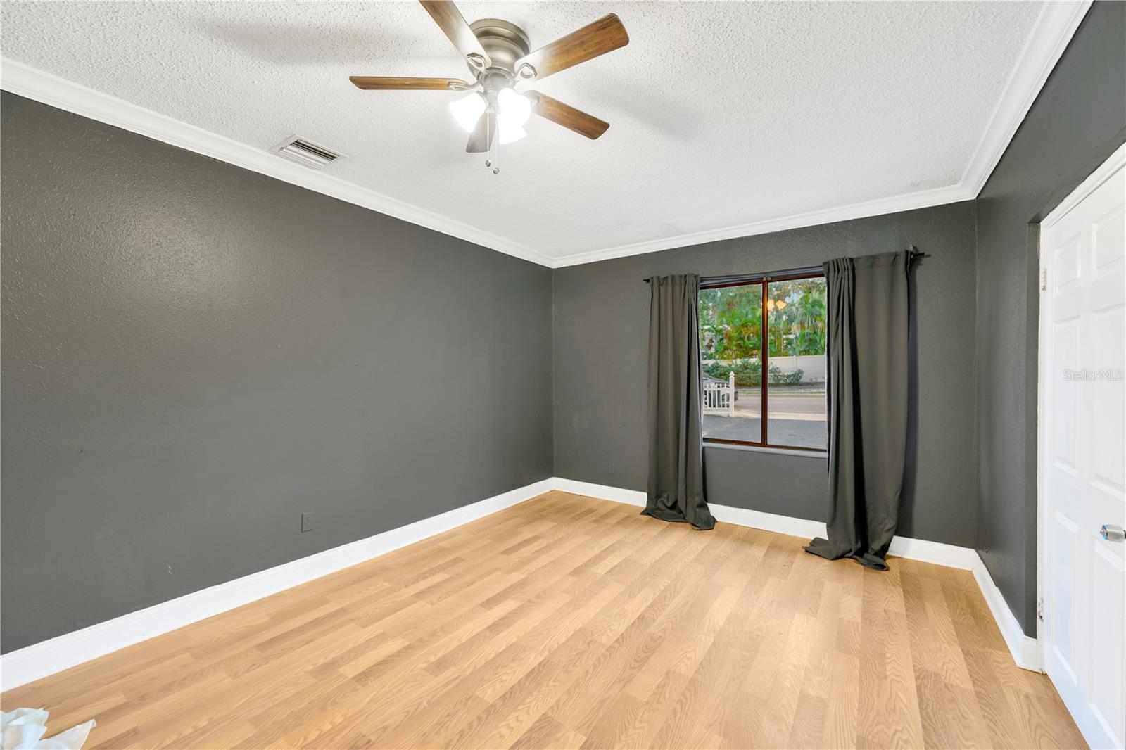 Image 6 of 11 For 703 Sligh Avenue