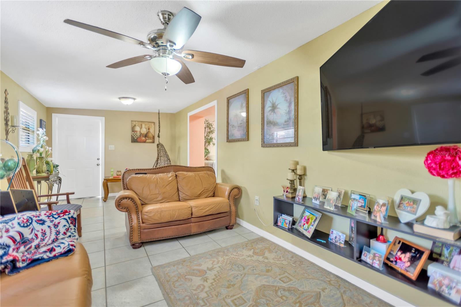 Image 12 of 36 For 11047 Springridge Drive