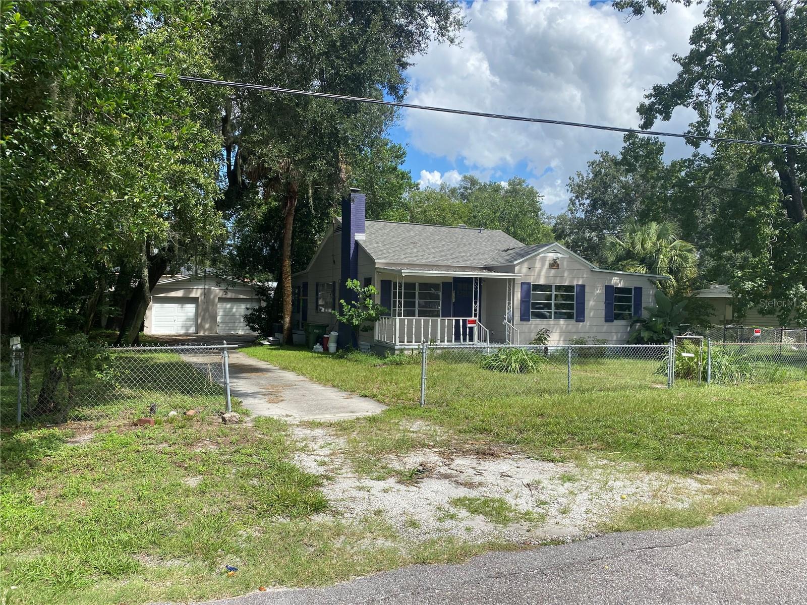 Image 4 of 29 For 8701 Willow Avenue
