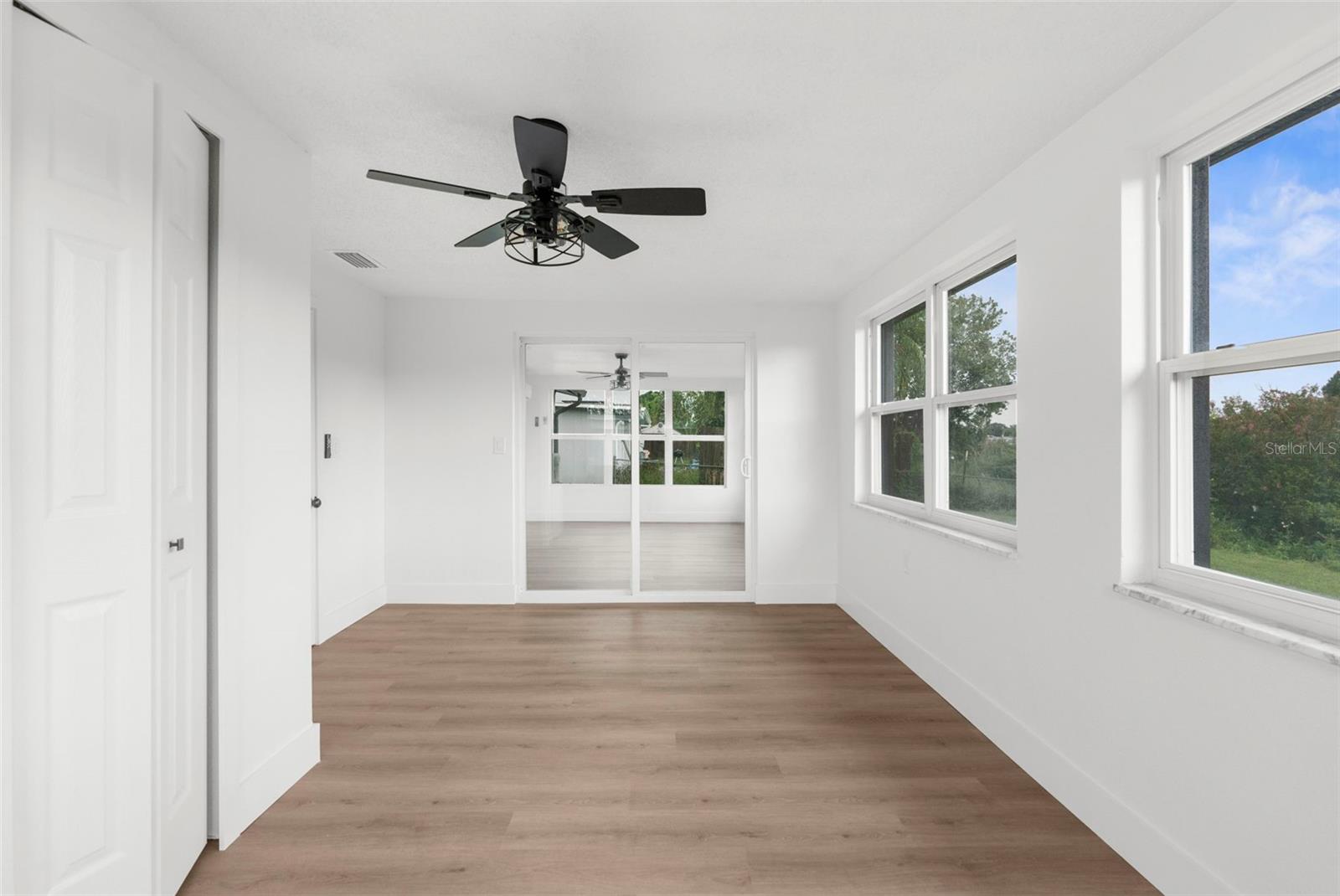 Listing photo id 20 for 5130 Chime Way