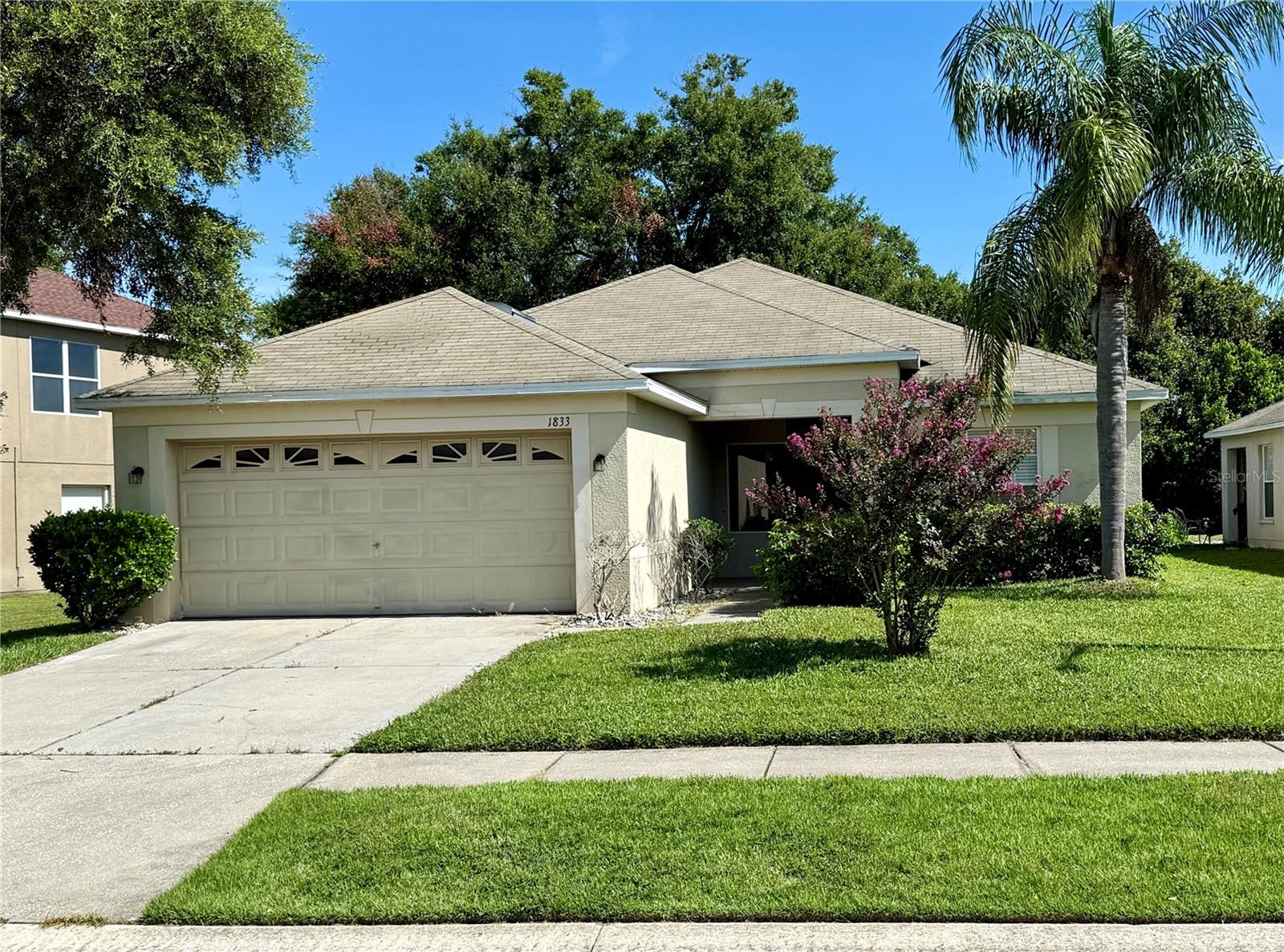 Listing Details for 1833 Holton Road, LAKELAND, FL 33810