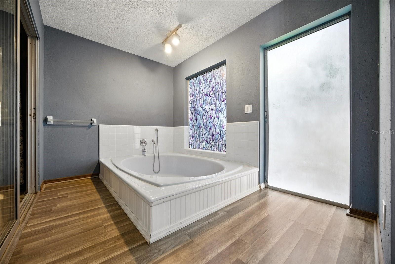 Image 14 of 28 For 4262 Centennial Avenue