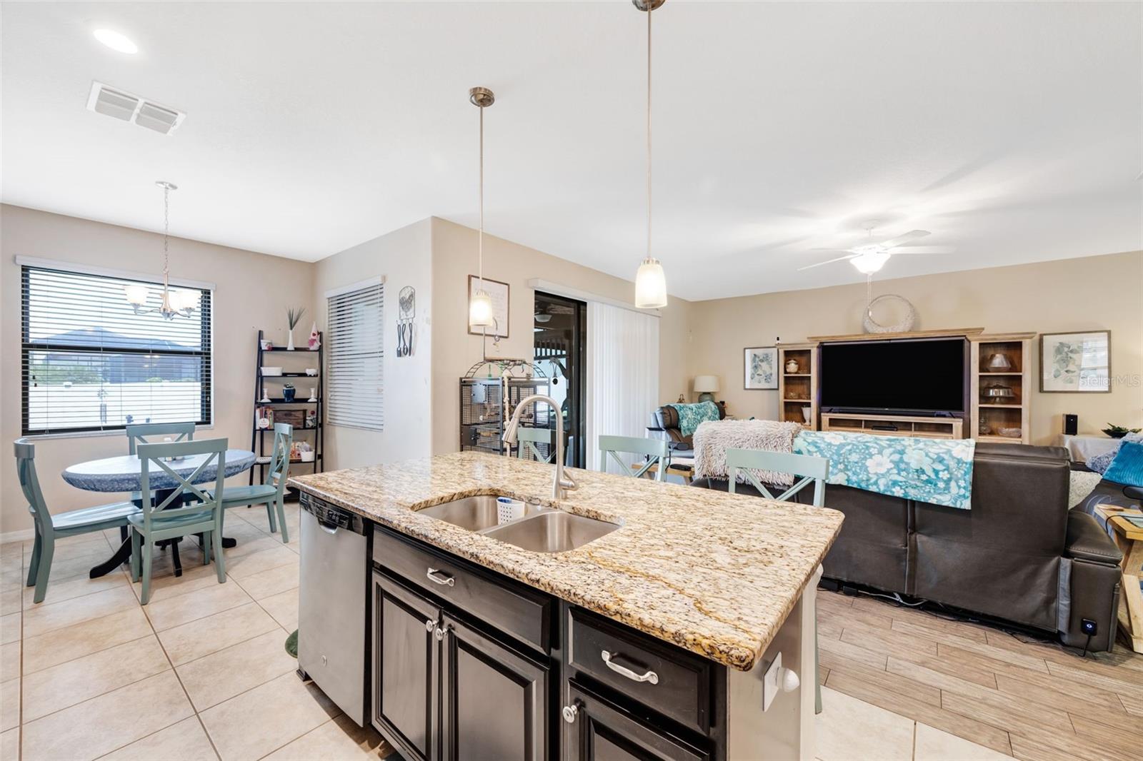 Image 16 of 74 For 13405 White Sapphire Road