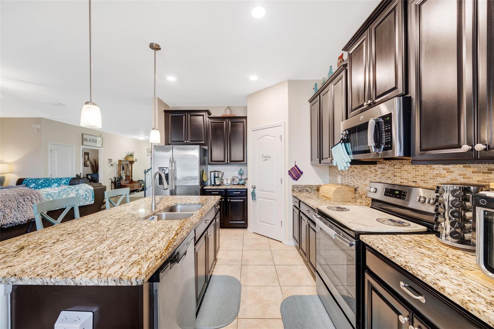 Image 17 of 74 For 13405 White Sapphire Road