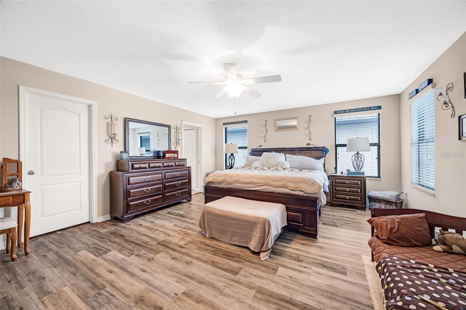Image 47 of 74 For 13405 White Sapphire Road