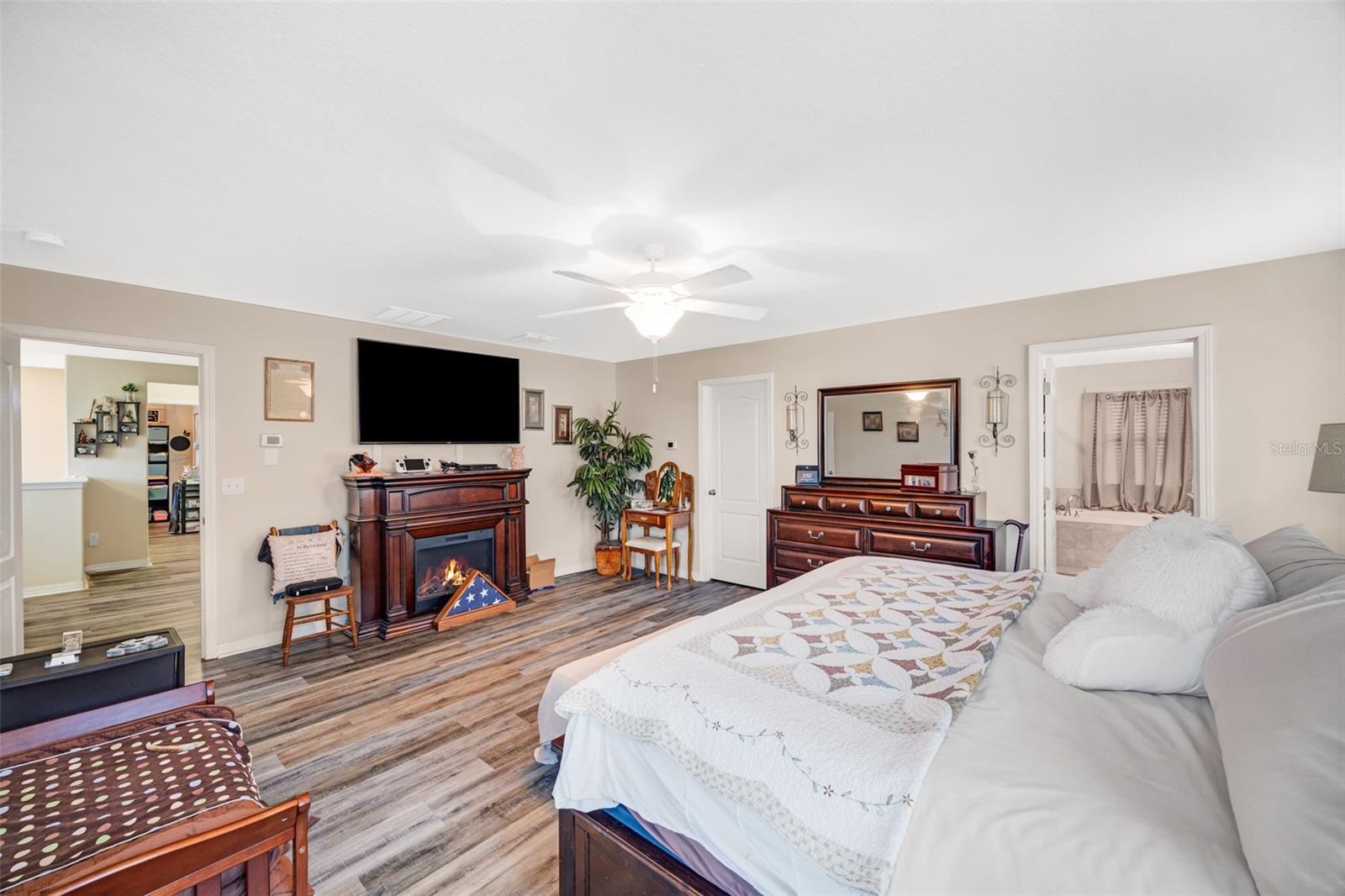 Image 48 of 74 For 13405 White Sapphire Road