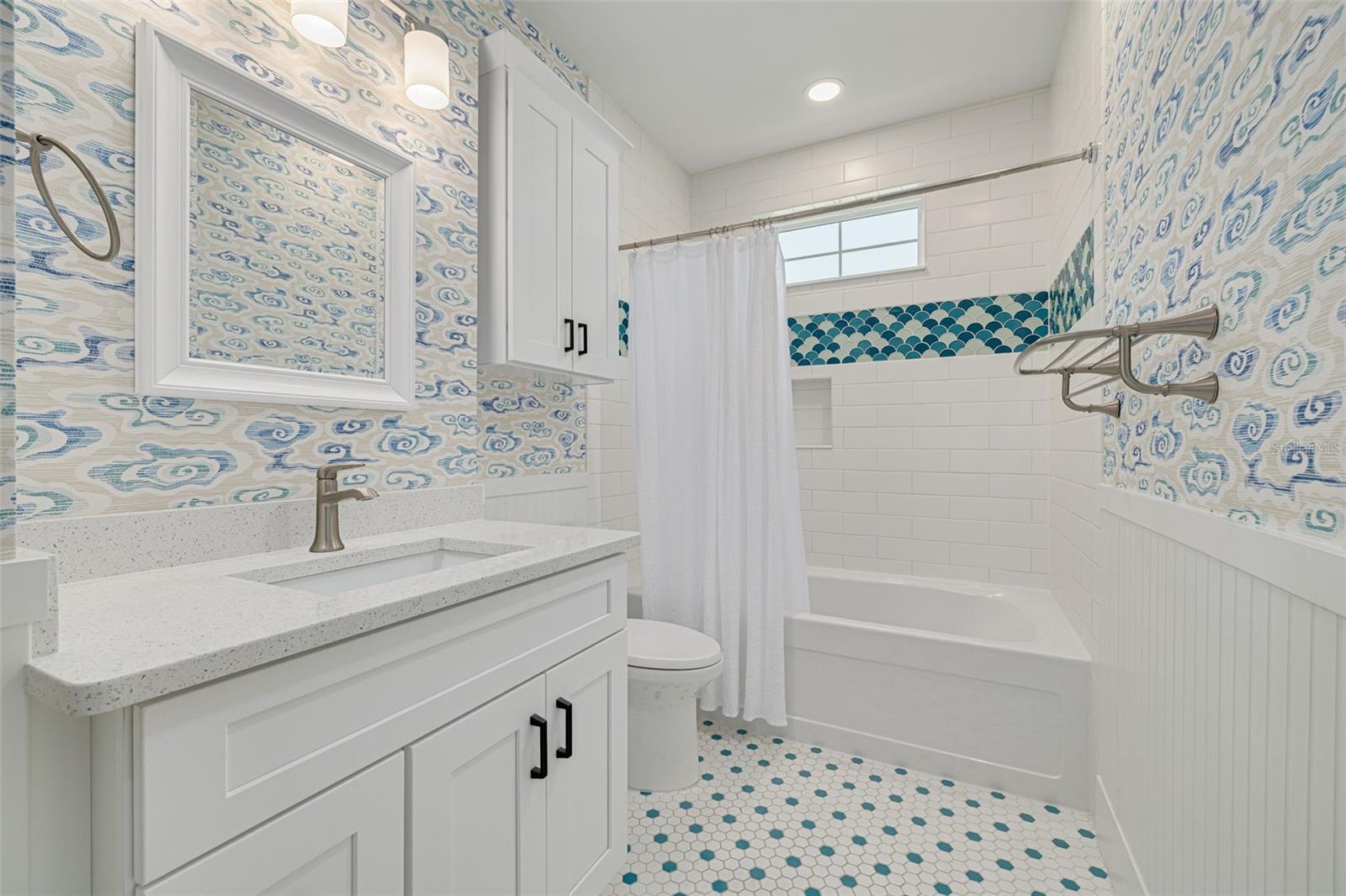 Image 34 of 45 For 405 Jasmine Way