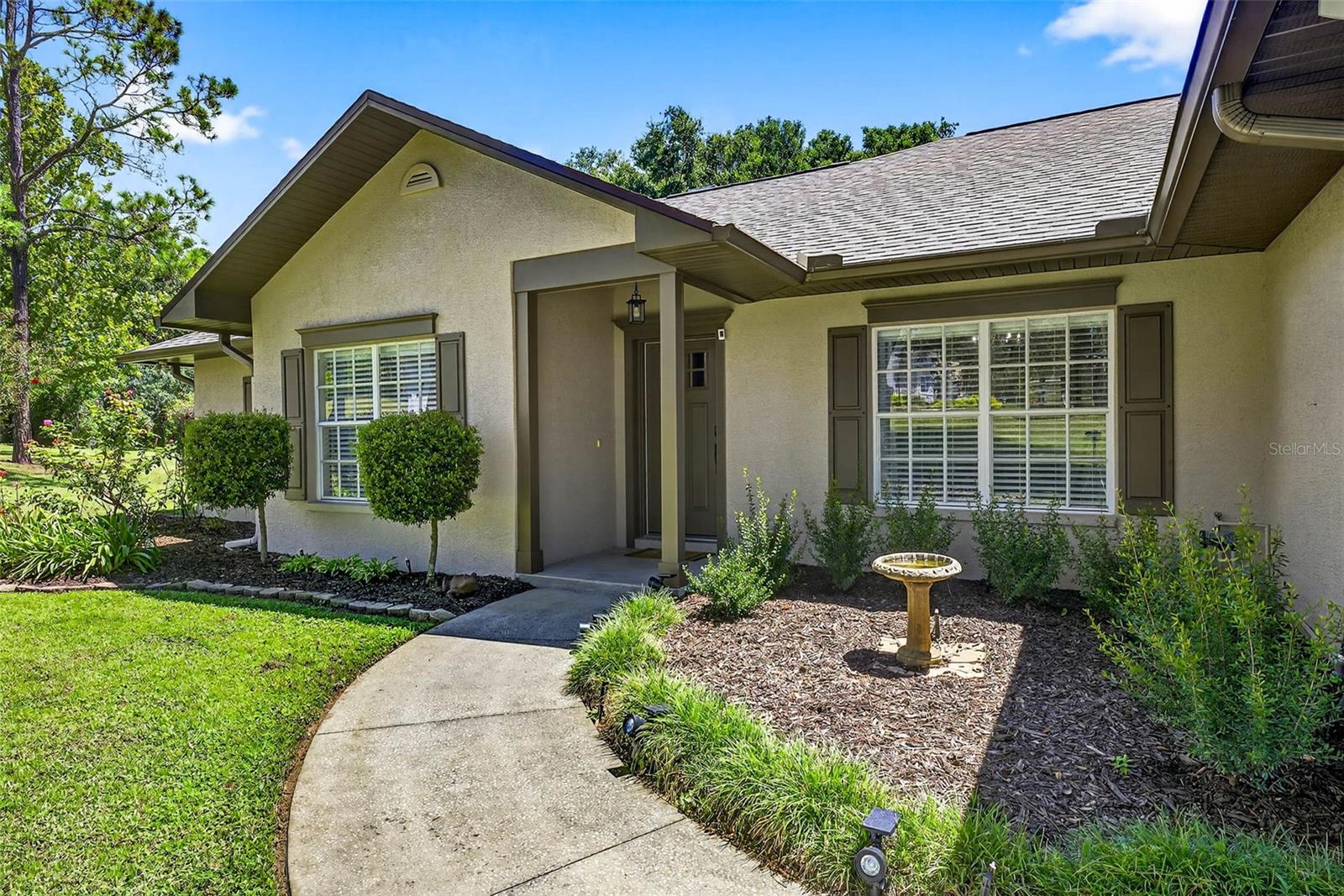 Image 5 of 70 For 11240 Grandview Dr