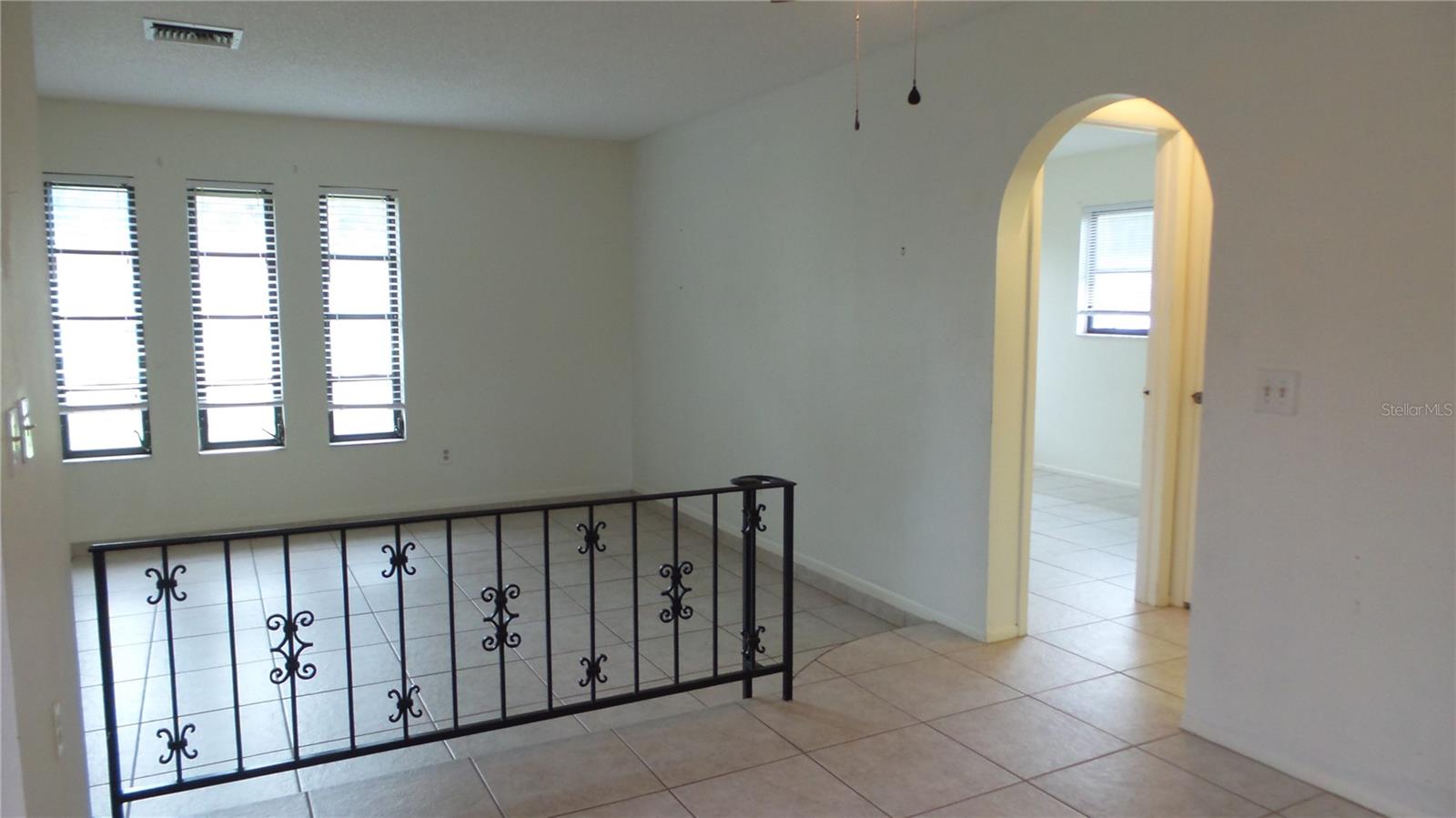 Image 12 of 17 For 1286 Golden Oak Drive