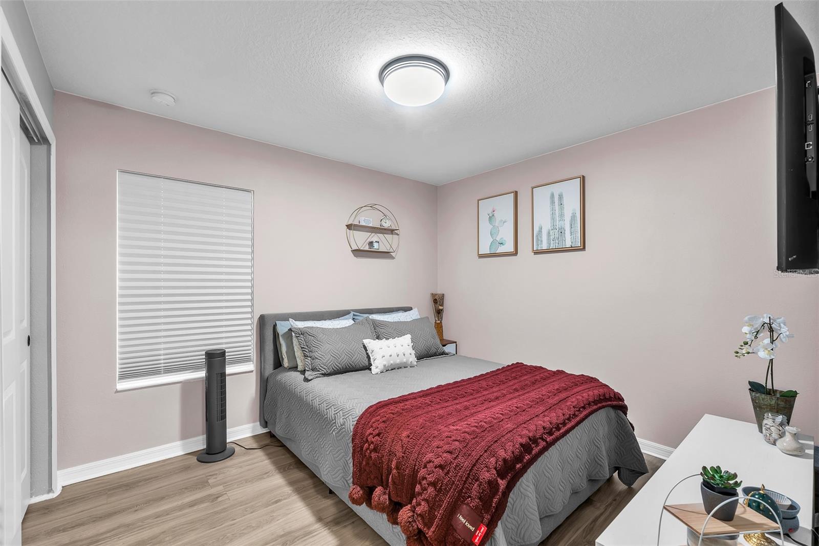 Listing photo id 10 for 7503 Northern Lights Drive