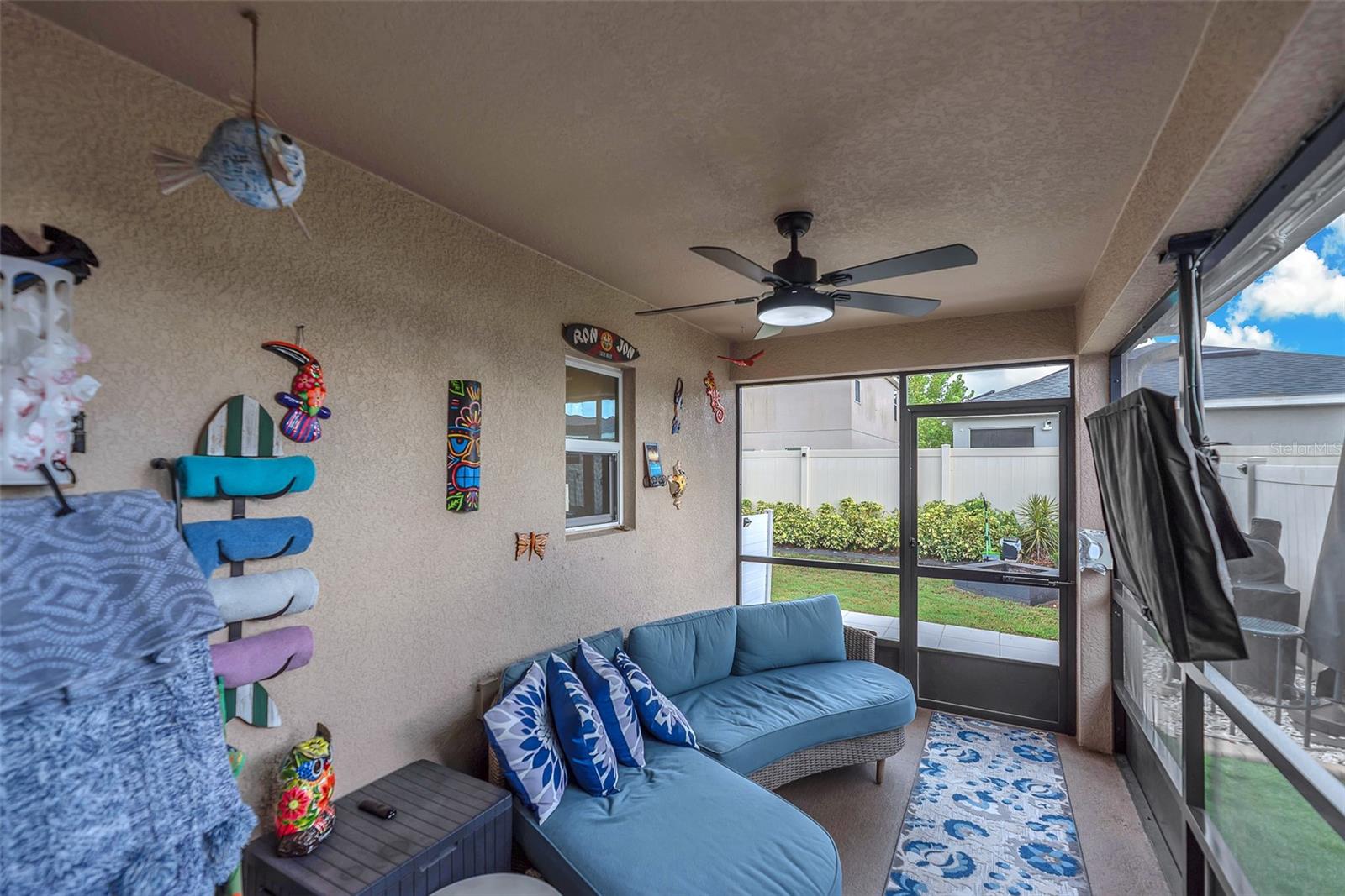 Listing photo id 16 for 7503 Northern Lights Drive