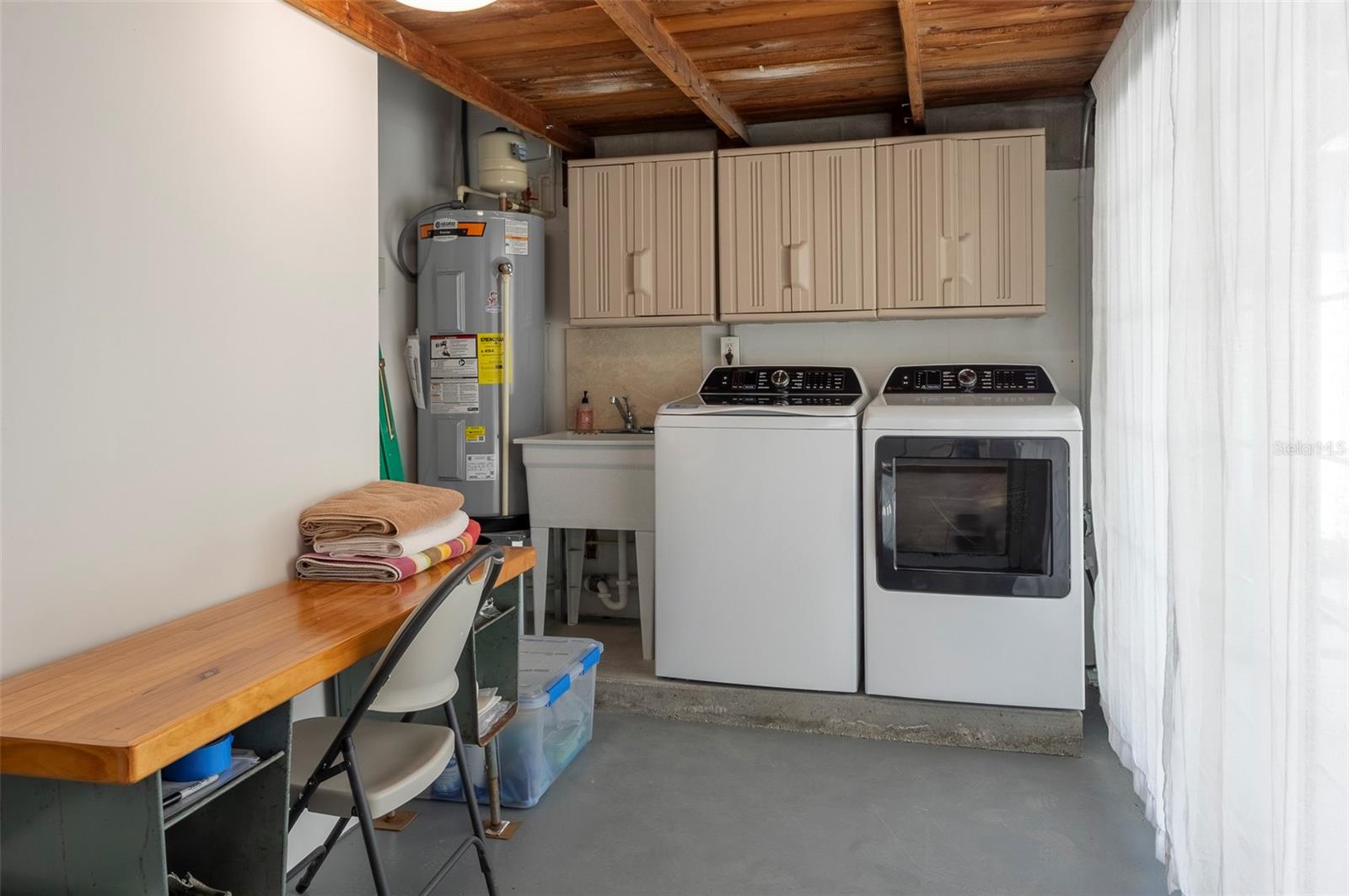 Image 15 of 47 For 777 38th Avenue Ne