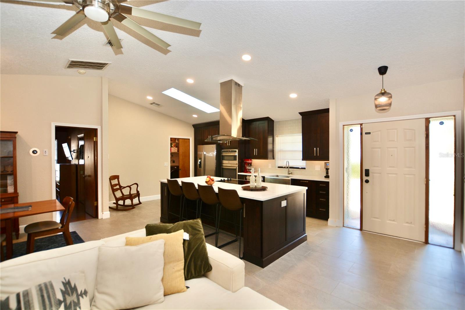 Image 12 of 61 For 7338 Bramblewood Drive