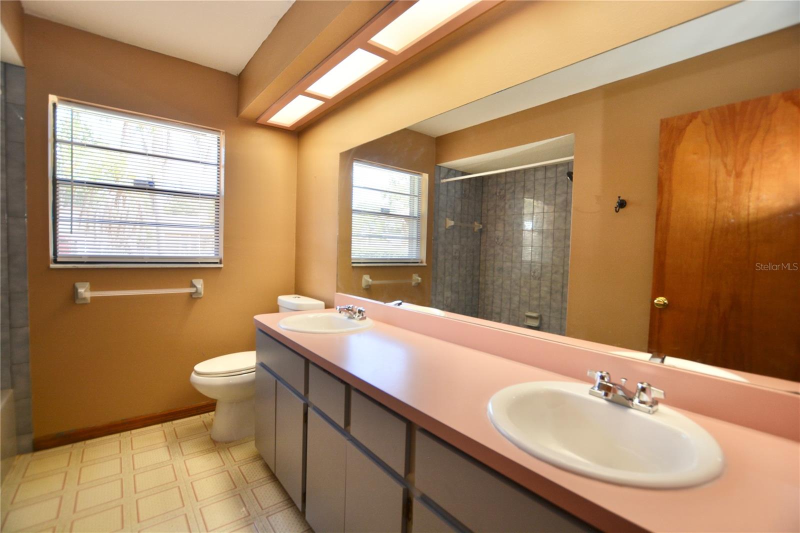 Image 38 of 61 For 7338 Bramblewood Drive