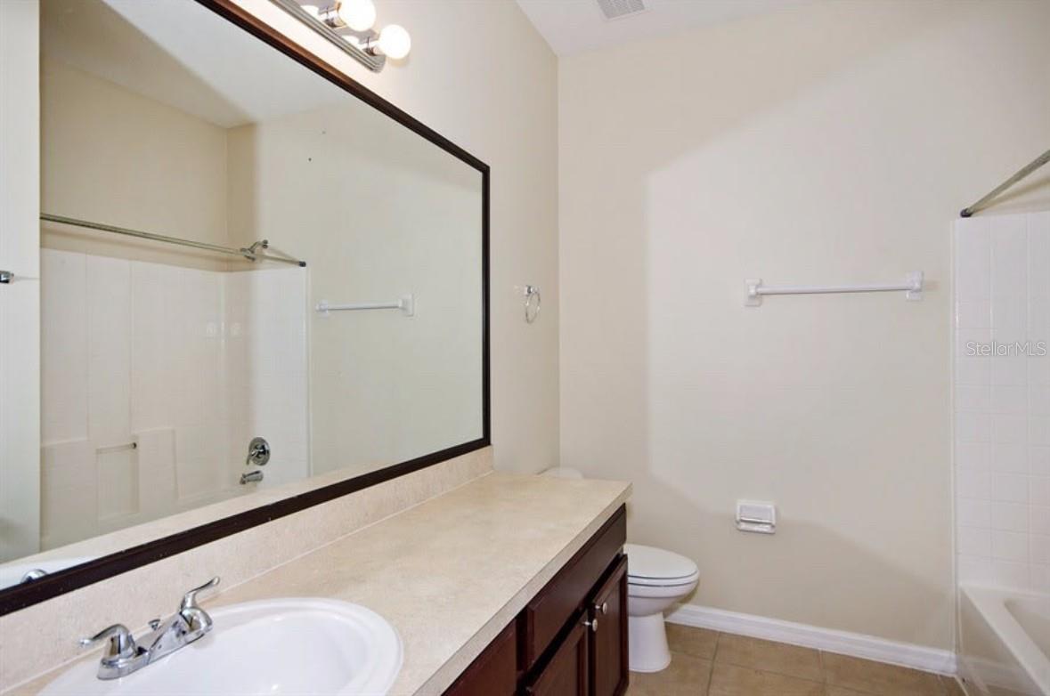 Image 8 of 14 For 2111 Conifer Avenue