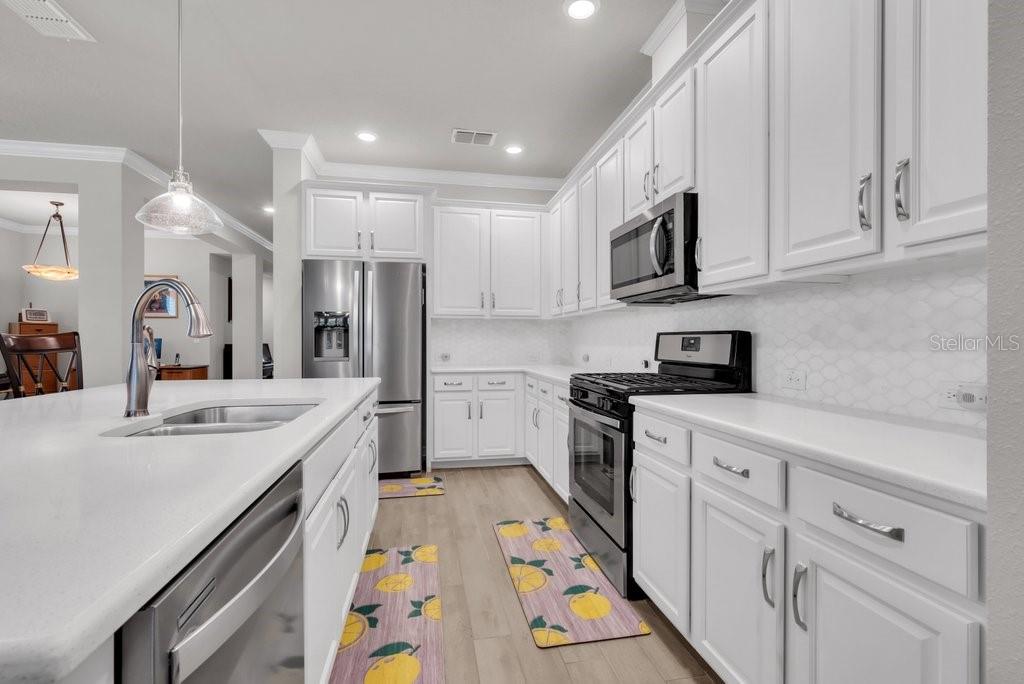 Image 12 of 33 For 13915 Kingfisher Glen Drive