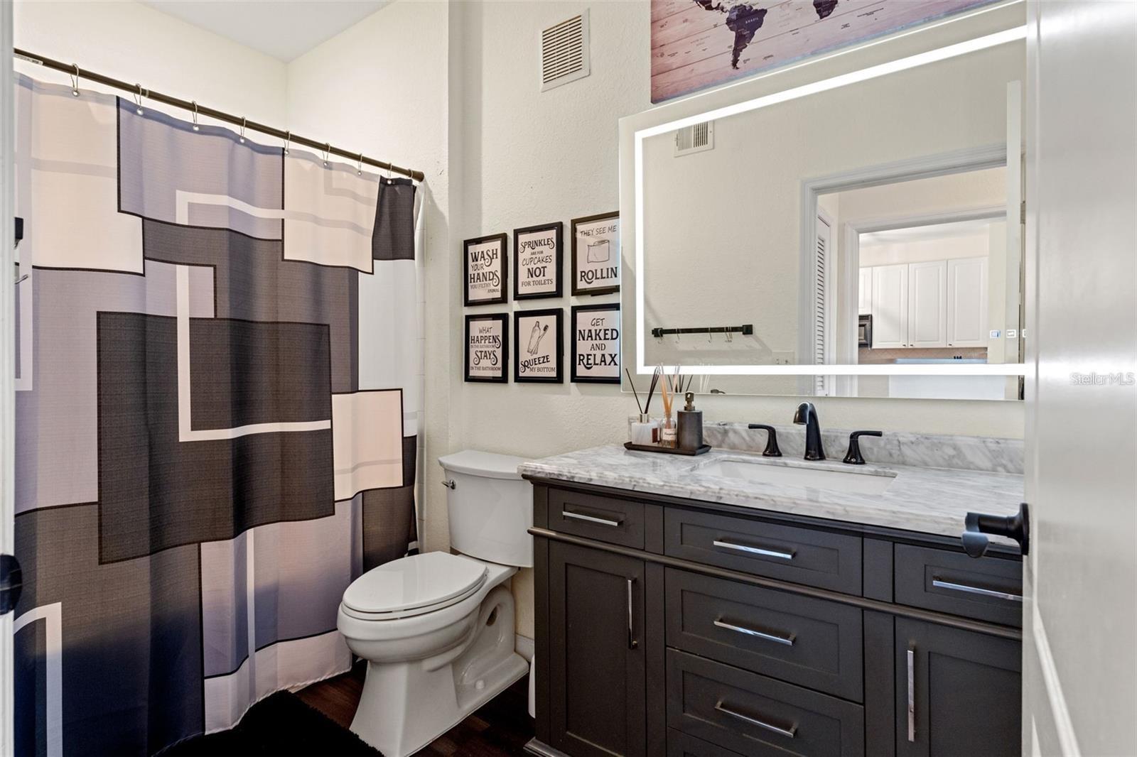 Image 15 of 25 For 4221 Spruce Street 2423