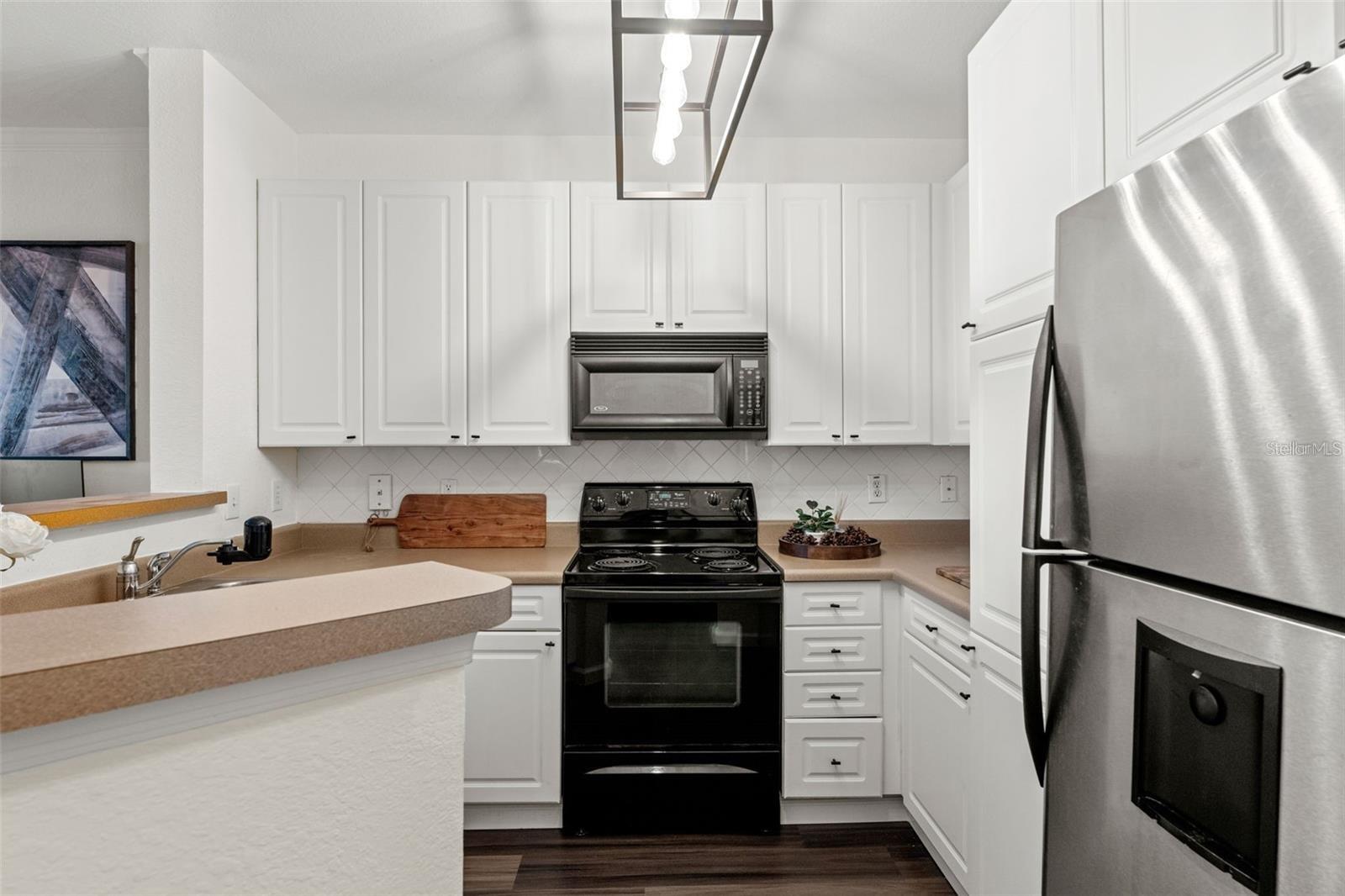 Image 7 of 25 For 4221 Spruce Street 2423