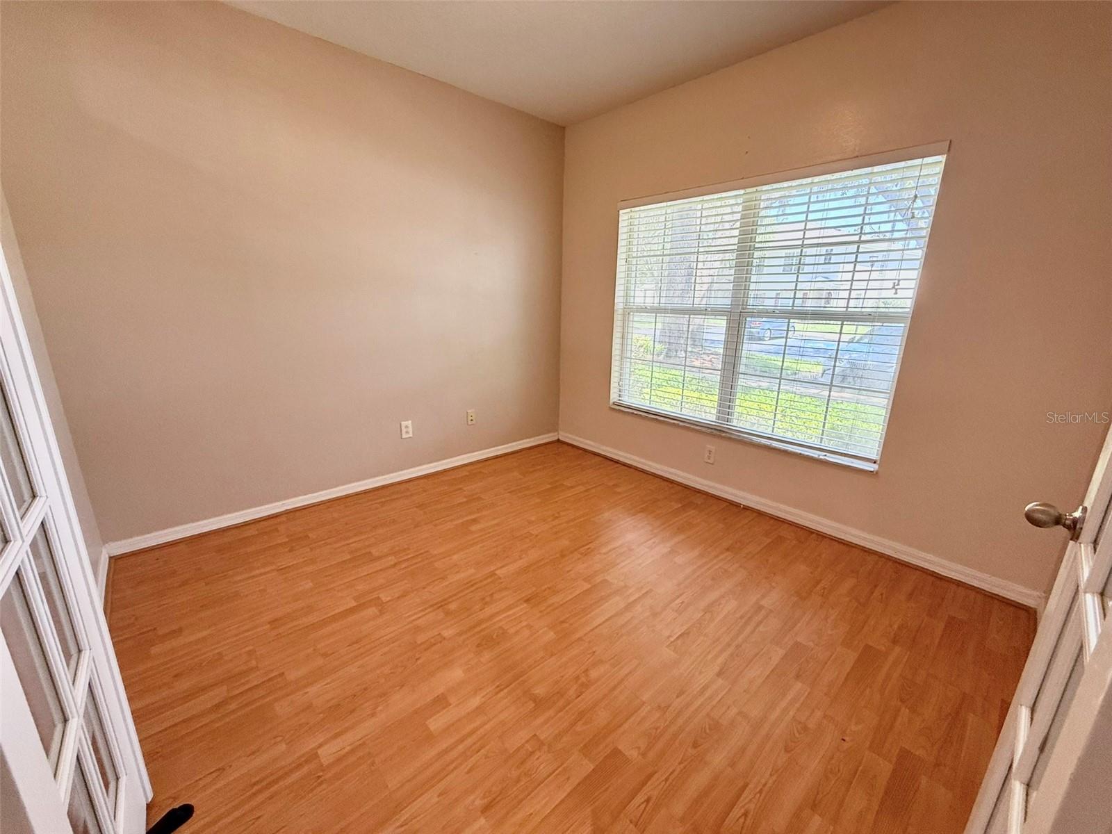 Image 4 of 35 For 15922 Fishhawk Creek Lane