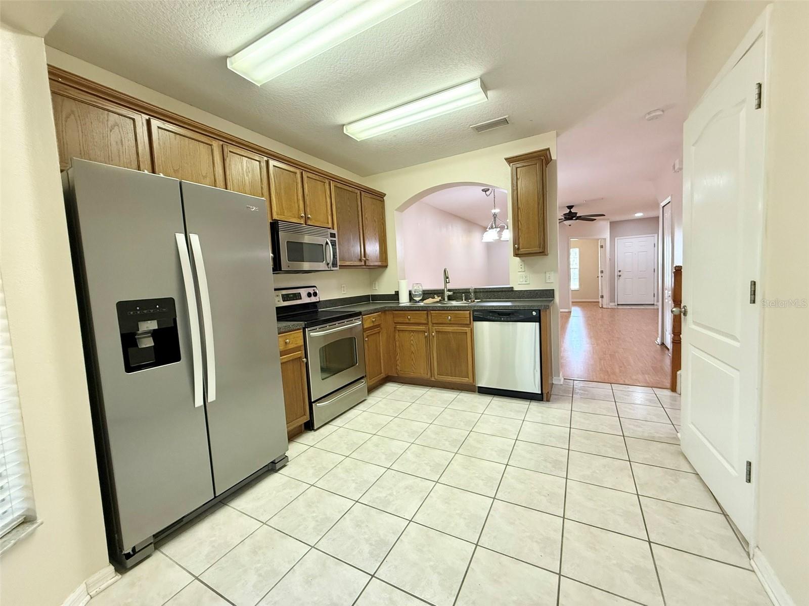 Image 6 of 35 For 15922 Fishhawk Creek Lane