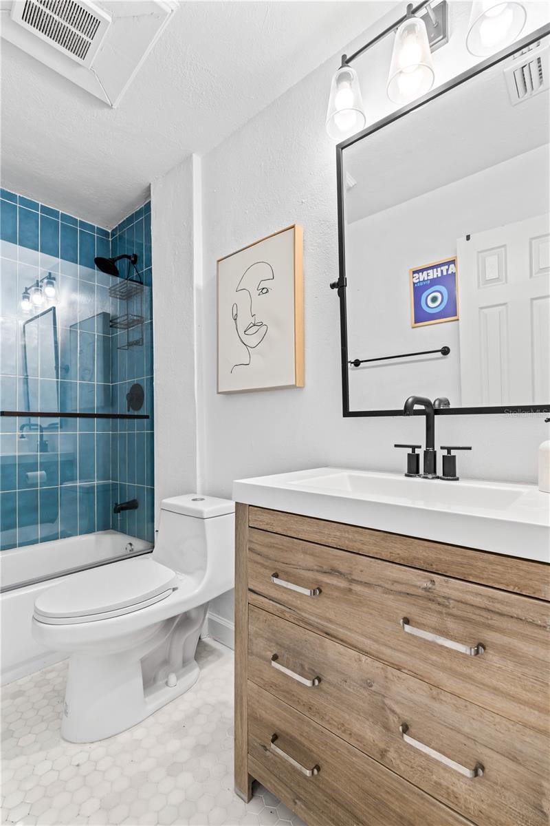 Image 22 of 33 For 1906 Idlewild Avenue